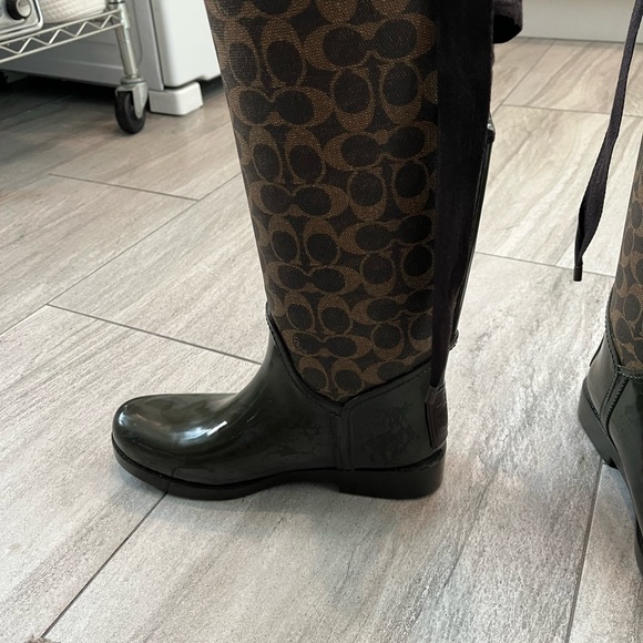 Coach “Tristee” Women's Brown Rain Boots - Picture 4 of 7